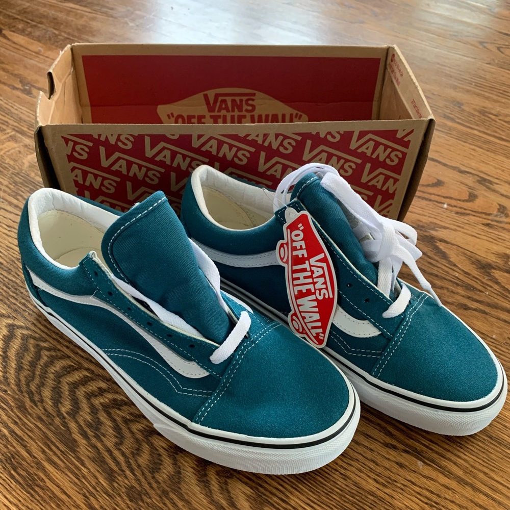 Brand new “Old Skool” vans